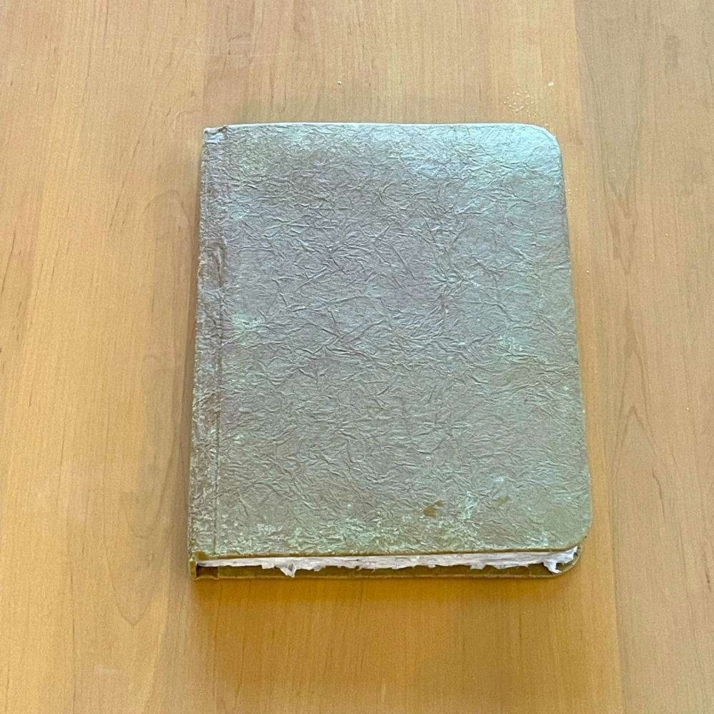 HANDMADE SCRAPBOOK - Picture 1 of 6